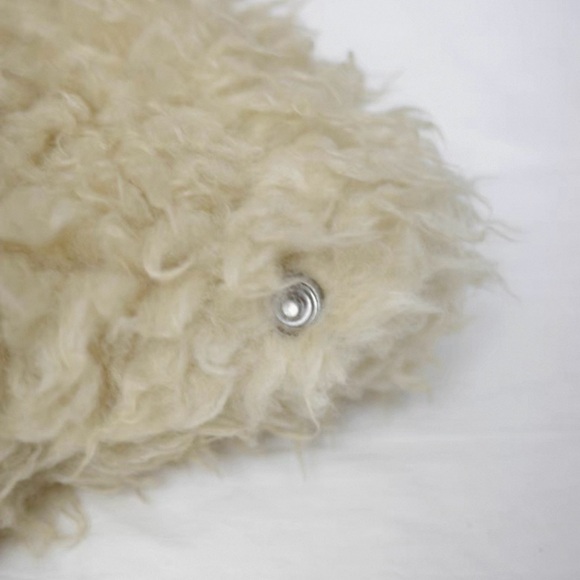 Maison Martin Margiela Cream Faux Fur Tote - Picture 8 of 8